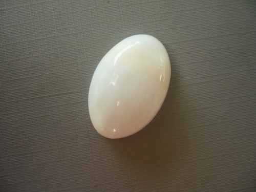 Kabošon – bílý opál 26 mm, č.22f