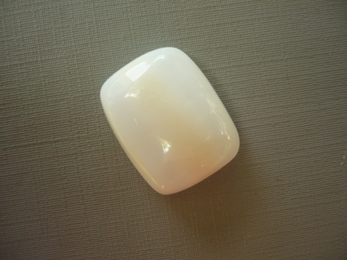 Kabošon – bílý opál 22 mm, č.33f