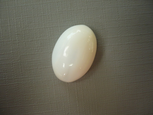 Kabošon – bílý opál 20 mm, č.63f