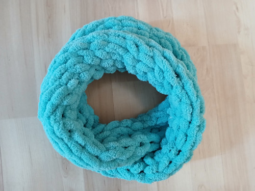Měkký pletený nákrčník puffy (sytá mentolová)