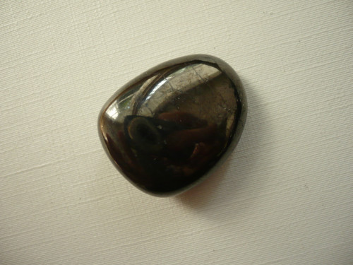 Tromlovaný kámen - gagát 29 mm, č.1f