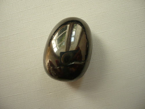 Tromlovaný kámen - gagát 29 mm, č.40
