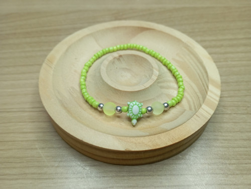 42 - Náramek 15cm - se želvičkou (zelený)