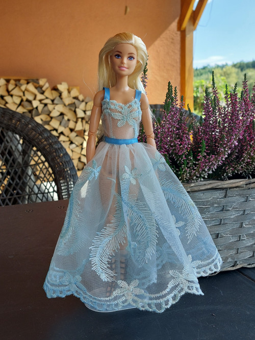 Barbie šaty