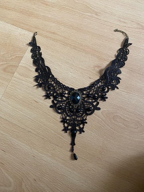 Luxusní krajkový choker — foto 1
