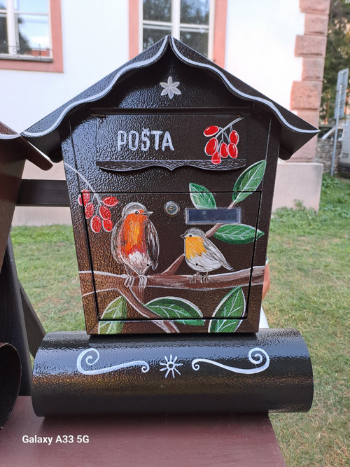 Poštovní schránka malovaná-dva vtáčiky