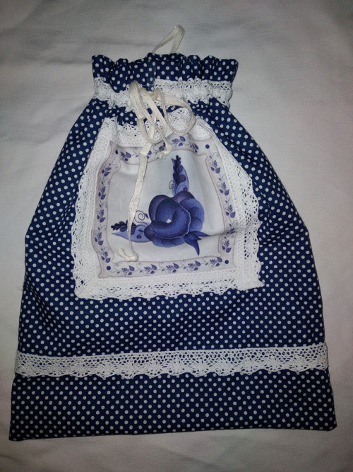 Plátěný zdobený pytlík 22x28cm