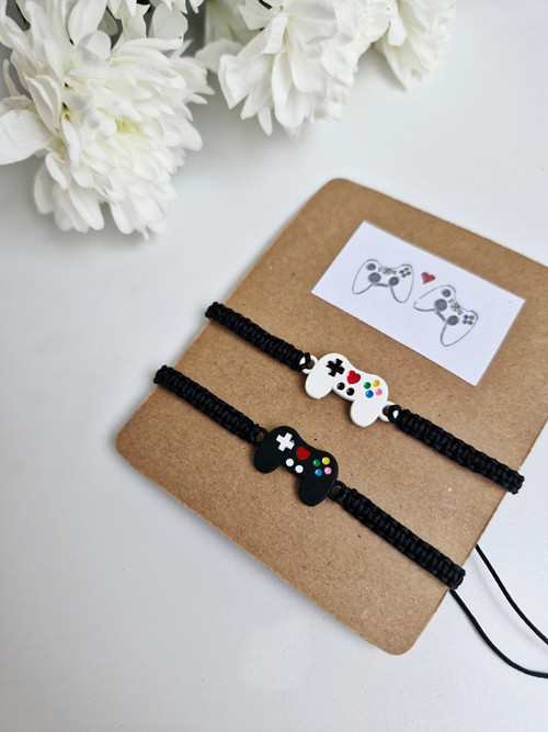 Game couple