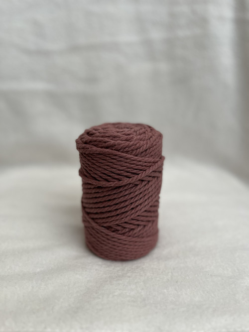 Macramé závěs na květinu — foto 1