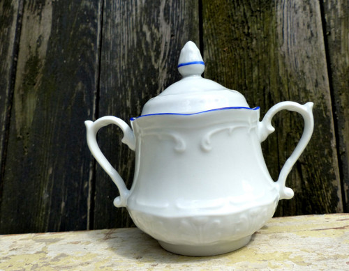 Modrá linka...porcelánová cukřenka