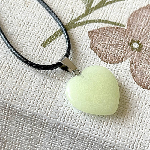 Náhrdelník srdce jadeit E045