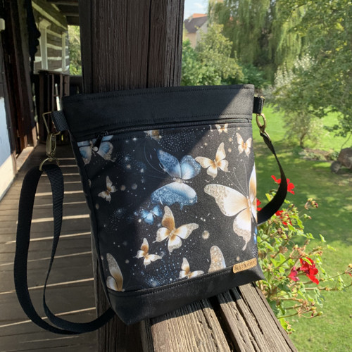 Crossbody kabelka - Motýl s černou