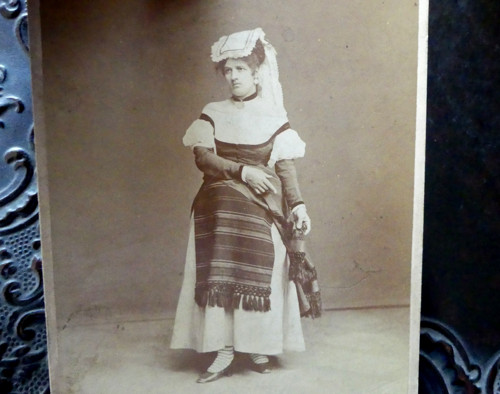 Proužky... fotografie H. Fiedler, Praha