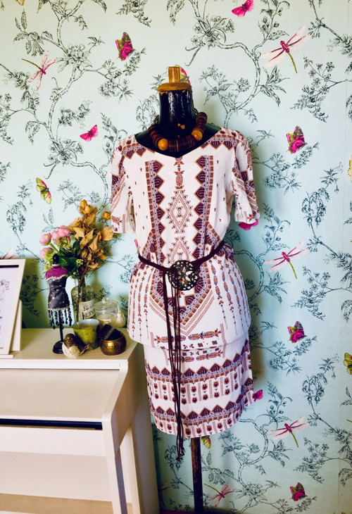 Šaty boho se vzory aztéckými — foto 1