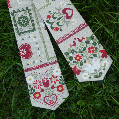 Kravata Poniklec patchwork — foto 1