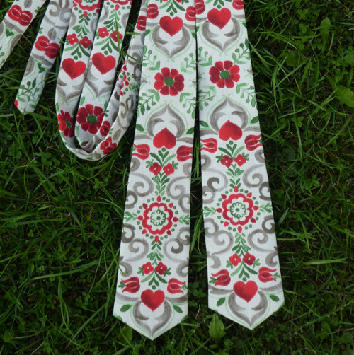 Kravata "Maľovaný ornament"