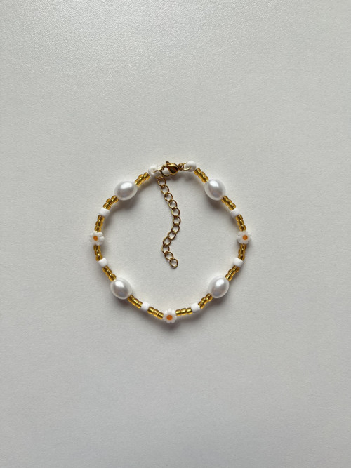Daisy And Pearl Bracelet