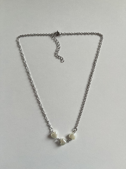 Shiny hearts necklace