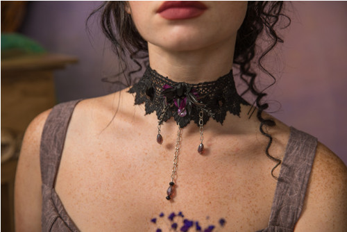 Choker náhrdelník "když padá noc"