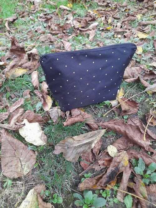 Nepromokavá kapsička-puntíky