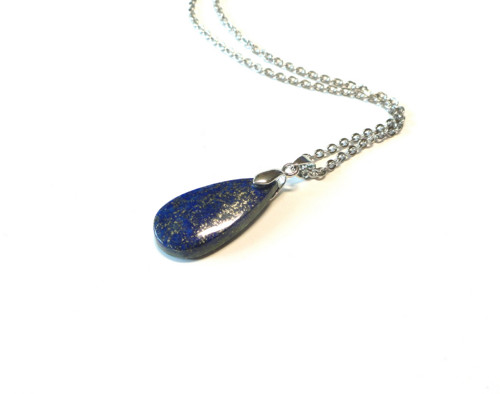 Lapis lazuli, chirurgická ocel