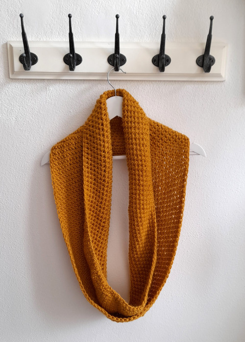 Ann, hořčicová — foto 1