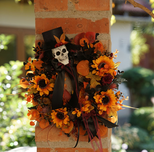 Gothic halloweenský věnec v podzimních barvách