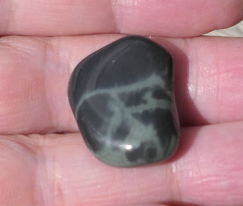 Obsidián pavoučí (23 mm) V507