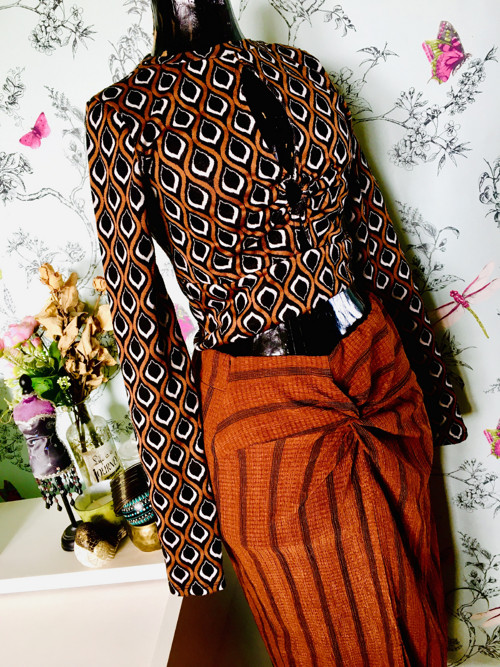 Crop Top retro vzory — foto 1