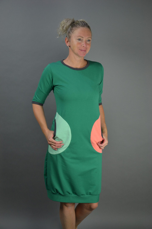 Zelené šaty — foto 1