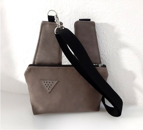 Crossbody na cesty — foto 1