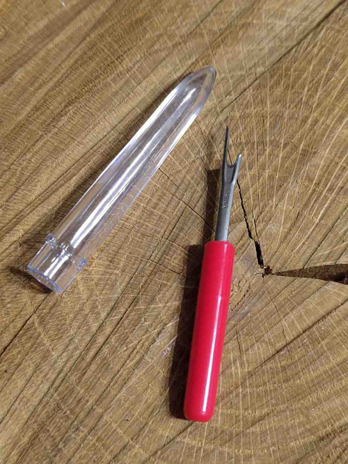 Páráček délka 6,5 cm červená