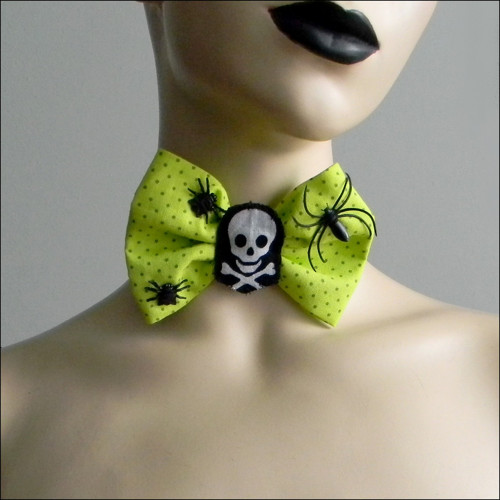 Obojek - motýlek - k Halloweenu