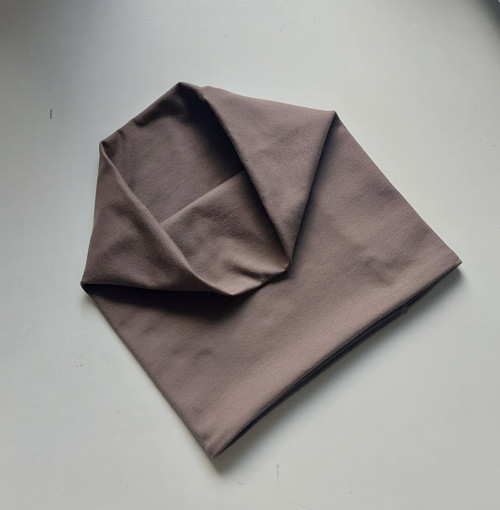 Hnědý nákrčník — foto 1
