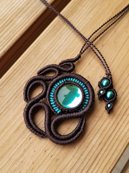 Macramé náhrdelník - Tron