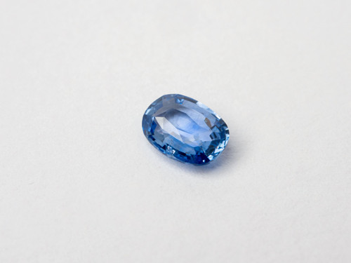 Safír modrý přírodní 1,24 ct Cejlon