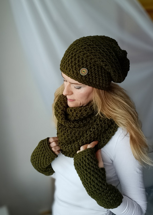 Khaki souprava SKLADEM