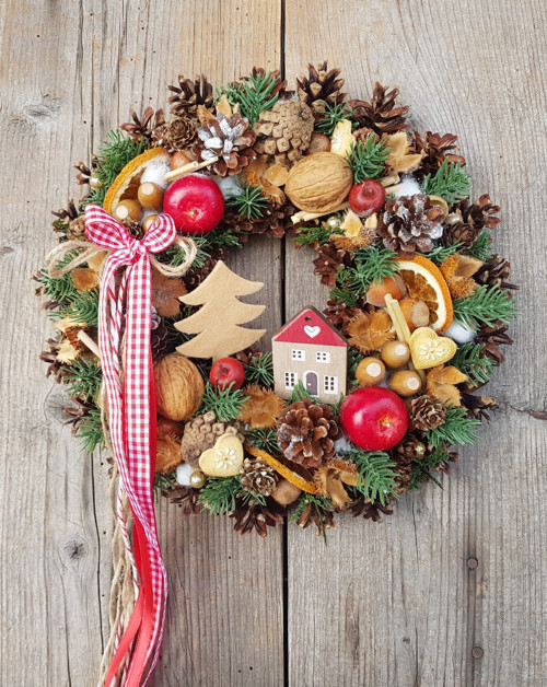 Adventní věneček na zavěšení — foto 1