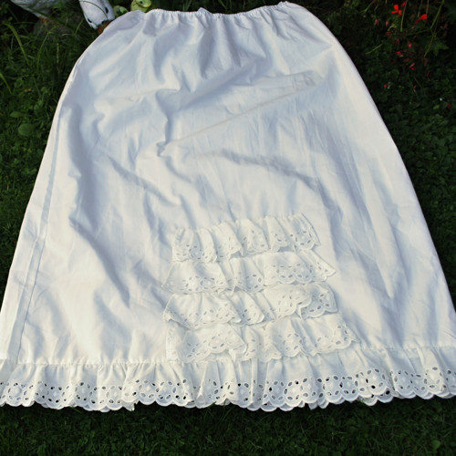 Spodnička s madeirou 18927 P28