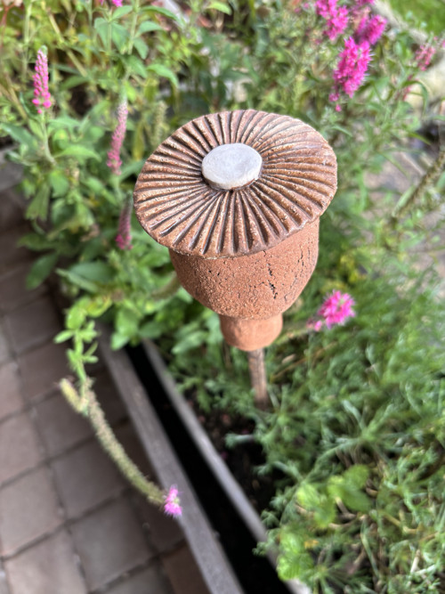 Keramická makovice-zápich — foto 1