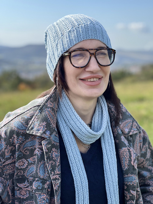 Souprava - beanie čepice a šála. Krásný dáreček!