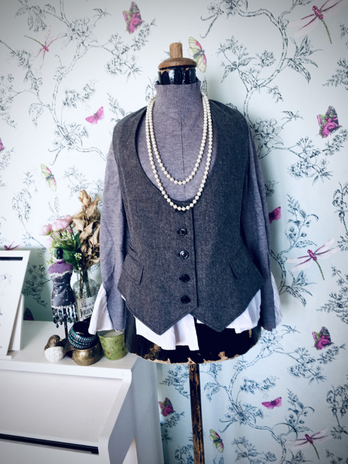 Vestička dandy chic vlněná — foto 1
