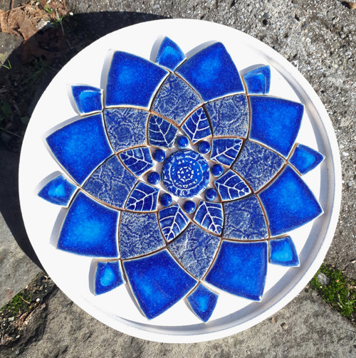 Mandala z keramických komponentů 99