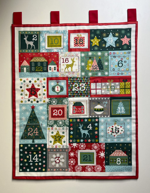 Adventní kalendář - patchwork pastelový