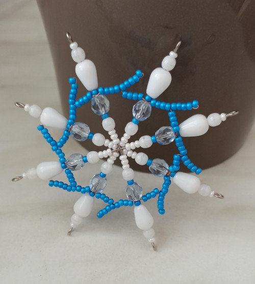 Vánoční hvězda 47, modrá, 7,5cm