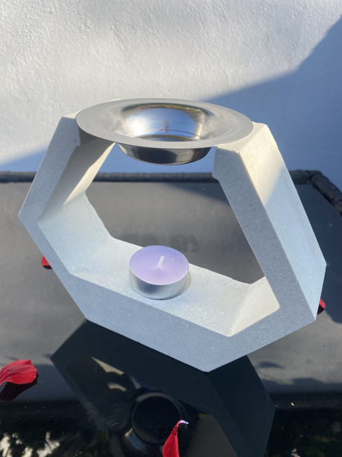 Aroma lampa z betonu
