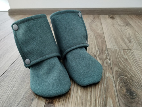 Capáčky ze softshellu s protiskluzem
