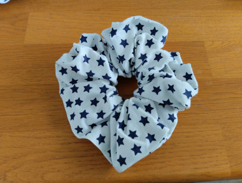 Gumička do vlasů, tm.modra hvězdička