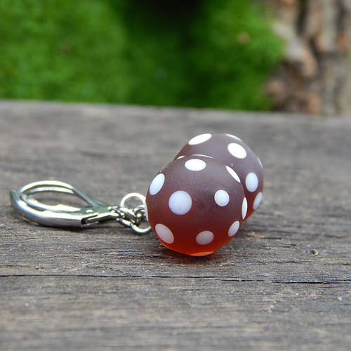 Hnědé kuličky /náušnice/
