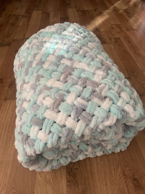 Deka Puffy 160x200cm šedobílá s mint barvou